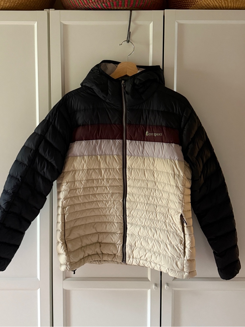 Cotopaxi Fuego Down Hooded Jacket - Women's L